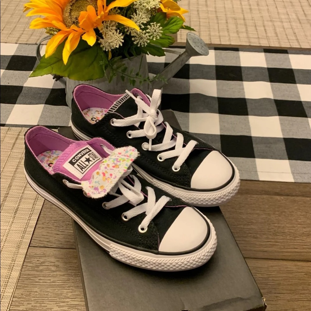 Sold! Youth Converse
